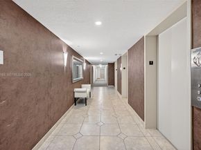 3675 N Country Club Dr 410, Aventura FL 33180
