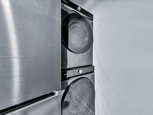 1500 Bay Rd PH 1570, Miami Beach FL 33139