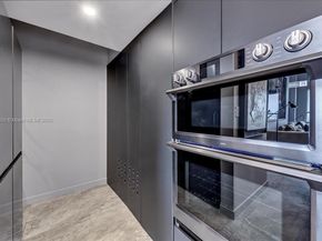 1500 Bay Rd PH 1570, Miami Beach FL 33139