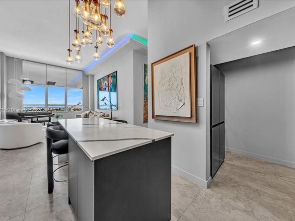 1500 Bay Rd PH 1570, Miami Beach FL 33139