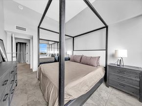 1500 Bay Rd PH 1570, Miami Beach FL 33139