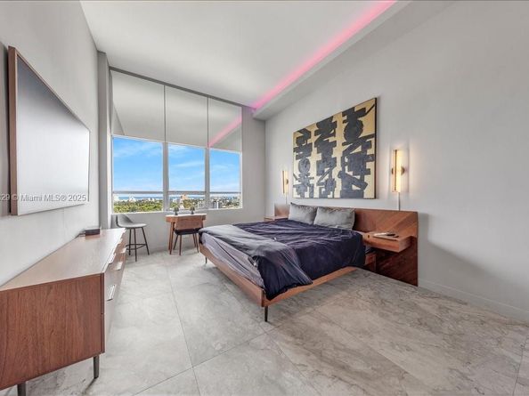 1500 Bay Rd PH 1570, Miami Beach FL 33139