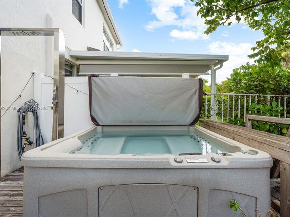 4248 Ficus St, Hollywood FL 33021
