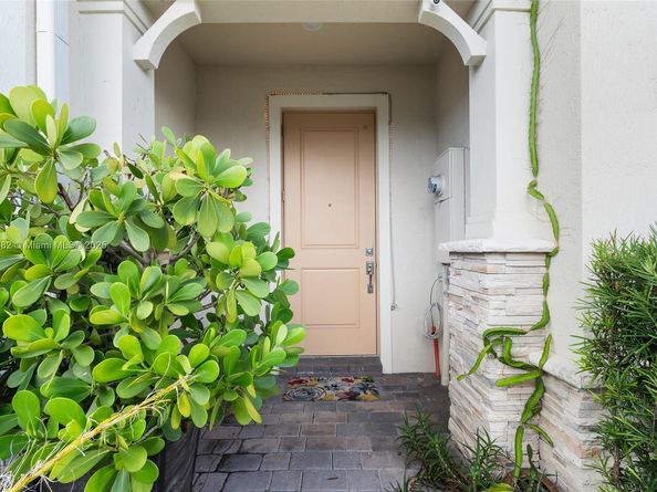 4248 Ficus St, Hollywood FL 33021