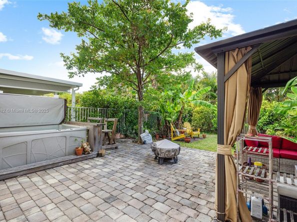 4248 Ficus St, Hollywood FL 33021