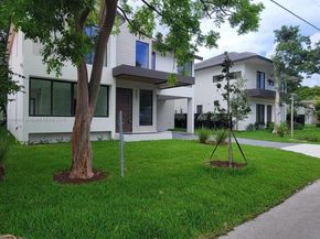741 NE 70 St, Miami FL 33138