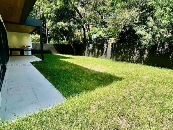 741 NE 70 St, Miami FL 33138