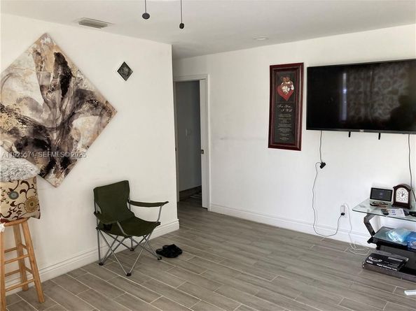 2440 NW 31st Ave, Fort Lauderdale FL 33311