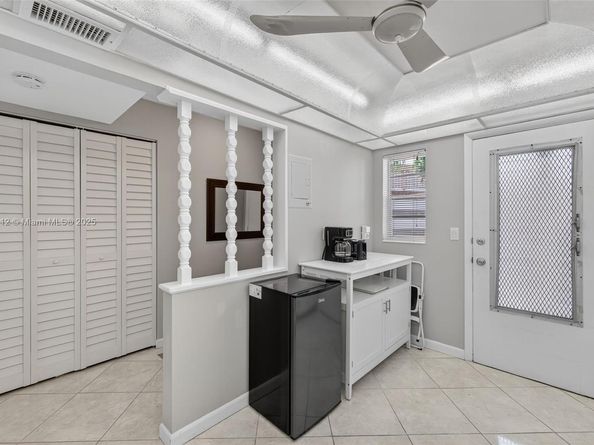 2991 NW 46th Ave 202, Lauderdale Lakes FL 33313