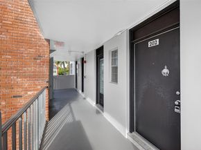 2991 NW 46th Ave 202, Lauderdale Lakes FL 33313