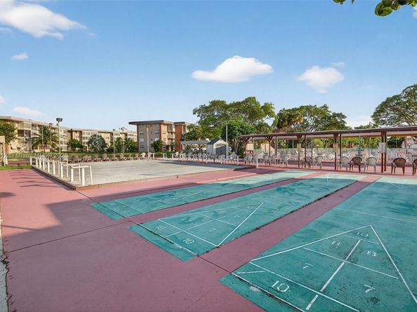 2991 NW 46th Ave 202, Lauderdale Lakes FL 33313