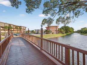 2991 NW 46th Ave 202, Lauderdale Lakes FL 33313