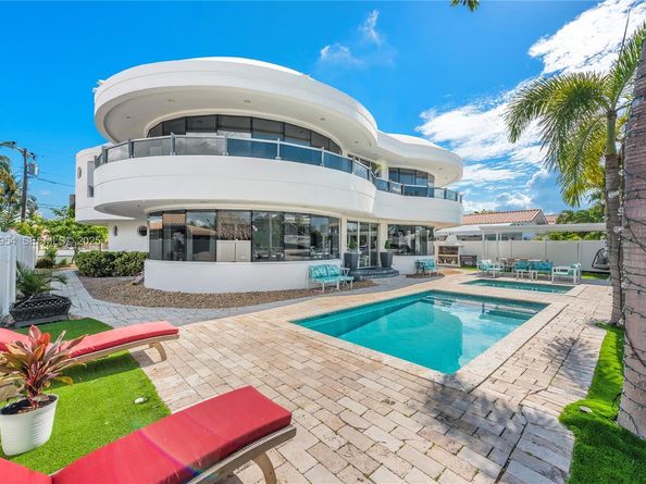 3344 NE 167th St, North Miami Beach FL 33160