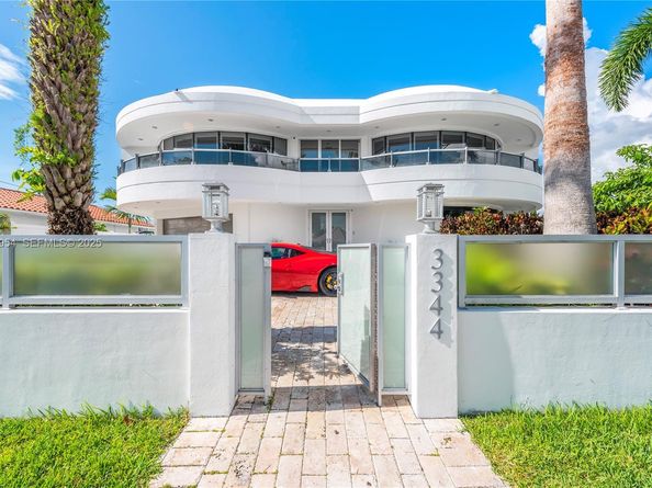 3344 NE 167th St, North Miami Beach FL 33160