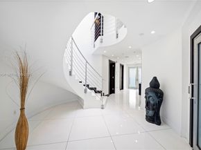 3344 NE 167th St, North Miami Beach FL 33160