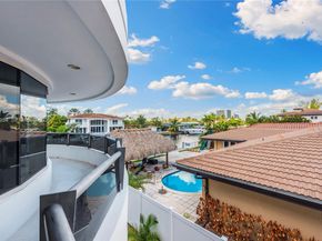 3344 NE 167th St, North Miami Beach FL 33160