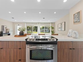 5341 SW 1st St, Plantation FL 33317