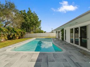 5341 SW 1st St, Plantation FL 33317