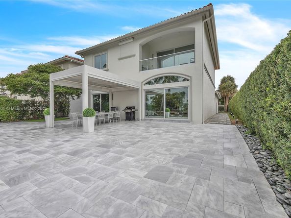 1594 Shoreline Way, Hollywood FL 33019