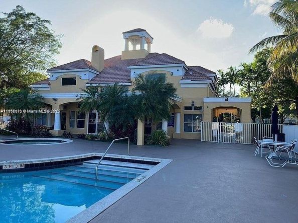 2445 NW 33rd St 1413, Oakland Park FL 33309