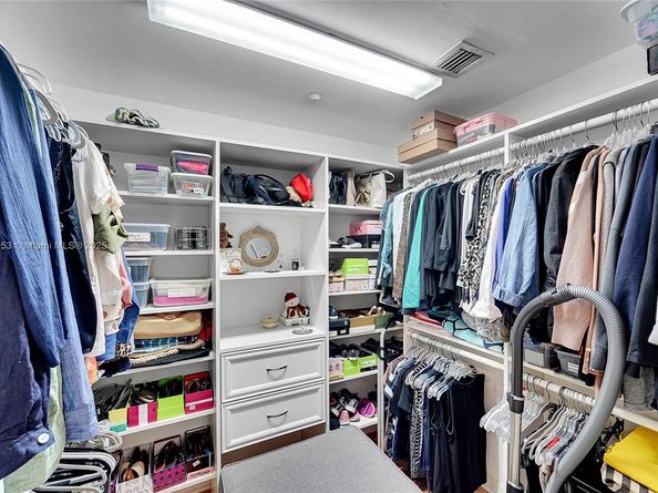 7647 Southampton Ter 403, Tamarac FL 33321