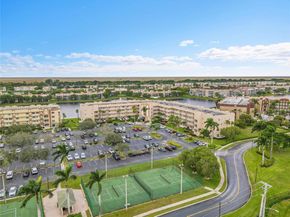 7647 Southampton Ter 403, Tamarac FL 33321