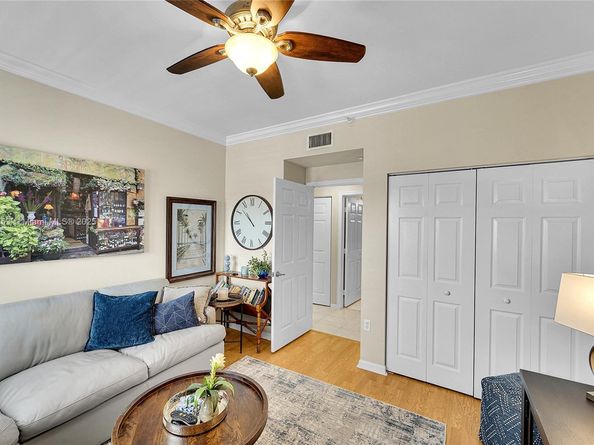 7647 Southampton Ter 403, Tamarac FL 33321