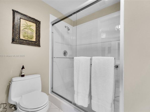 7647 Southampton Ter 403, Tamarac FL 33321