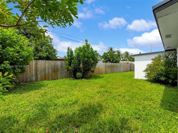 3431 NE 15th Ave, Pompano Beach FL 33064