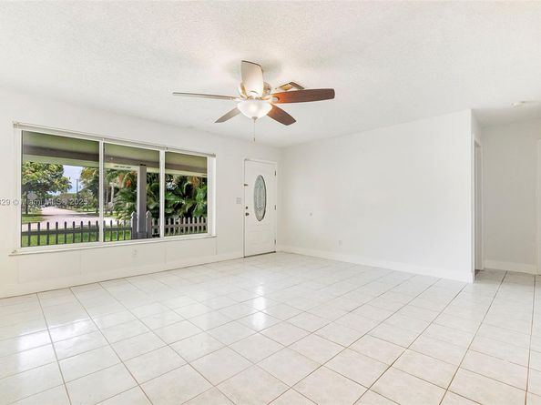 3431 NE 15th Ave, Pompano Beach FL 33064