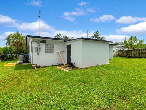 3431 NE 15th Ave, Pompano Beach FL 33064