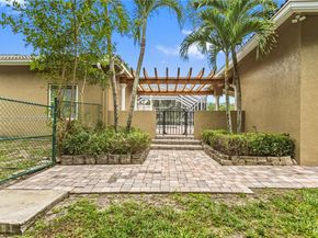 12343 NW 19th St, Plantation FL 33323