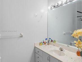 12343 NW 19th St, Plantation FL 33323