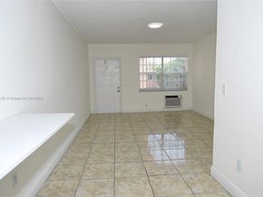 3621 SW 10th St 4B, Miami FL 33135