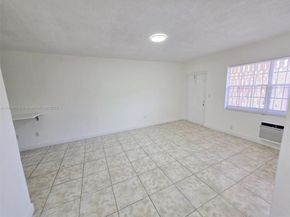 3621 SW 10th St 4B, Miami FL 33135