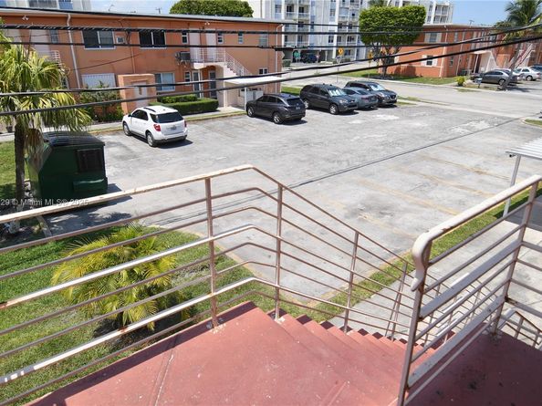 3621 SW 10th St 4B, Miami FL 33135