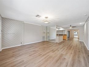 7801 NW 40th St, Coral Springs FL 33065