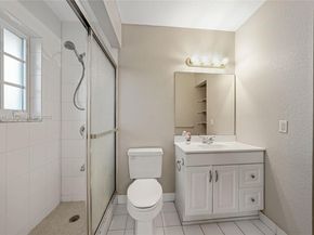 7801 NW 40th St, Coral Springs FL 33065