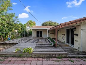 7801 NW 40th St, Coral Springs FL 33065