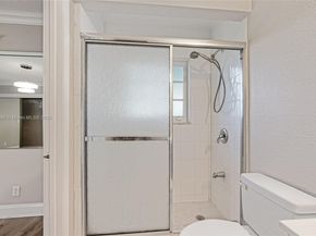 7801 NW 40th St, Coral Springs FL 33065