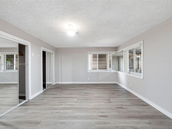 7801 NW 40th St, Coral Springs FL 33065