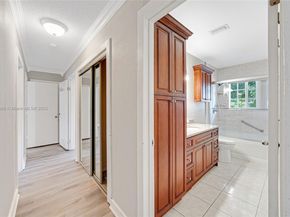 7801 NW 40th St, Coral Springs FL 33065