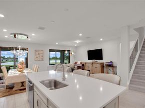 7700 NW 84th Ln, Tamarac FL 33321