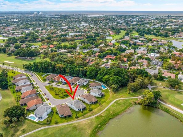 7700 NW 84th Ln, Tamarac FL 33321