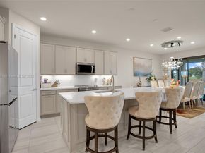 7700 NW 84th Ln, Tamarac FL 33321