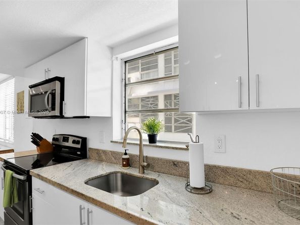 1732 Meridian Ave 202, Miami Beach FL 33139