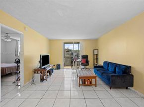 1700 NE 191st St 403, Miami FL 33179