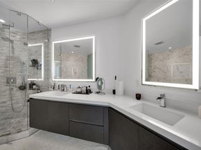 851 NE 1st Ave 2203, Miami FL 33132