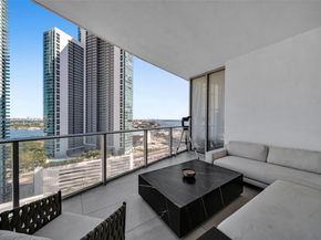 851 NE 1st Ave 2203, Miami FL 33132