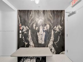 851 NE 1st Ave 2203, Miami FL 33132